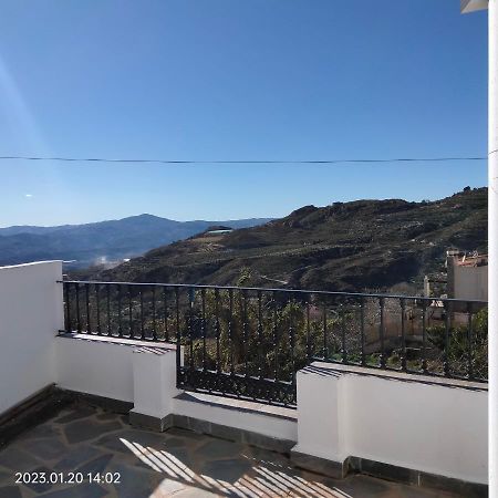 Apartamento Vacacional En La Alpujarra Laroles Exterior foto