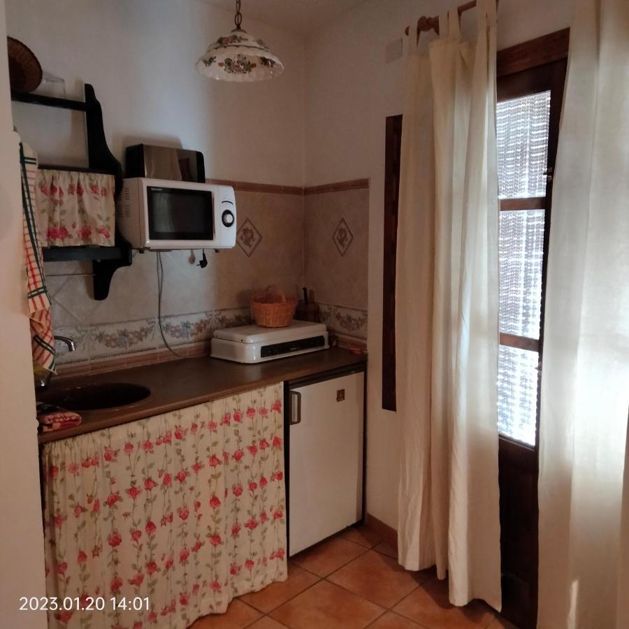Apartamento Vacacional En La Alpujarra Laroles Exterior foto
